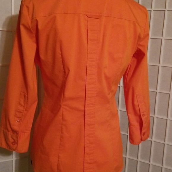 🎉New York&Company Top🎉 - Picture 2 of 5